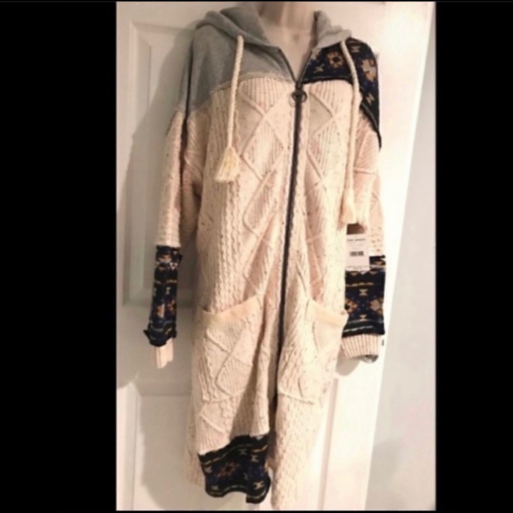 Free People Capture The Moment Hooded Sweater Cardigan Oversized Boho Jacket NWT - Picture 4 of 7